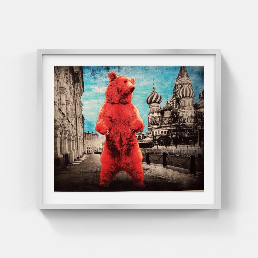 Lars Tunebo - Red square bear