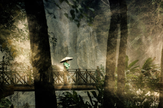 Catarina Kent - By the waterfall